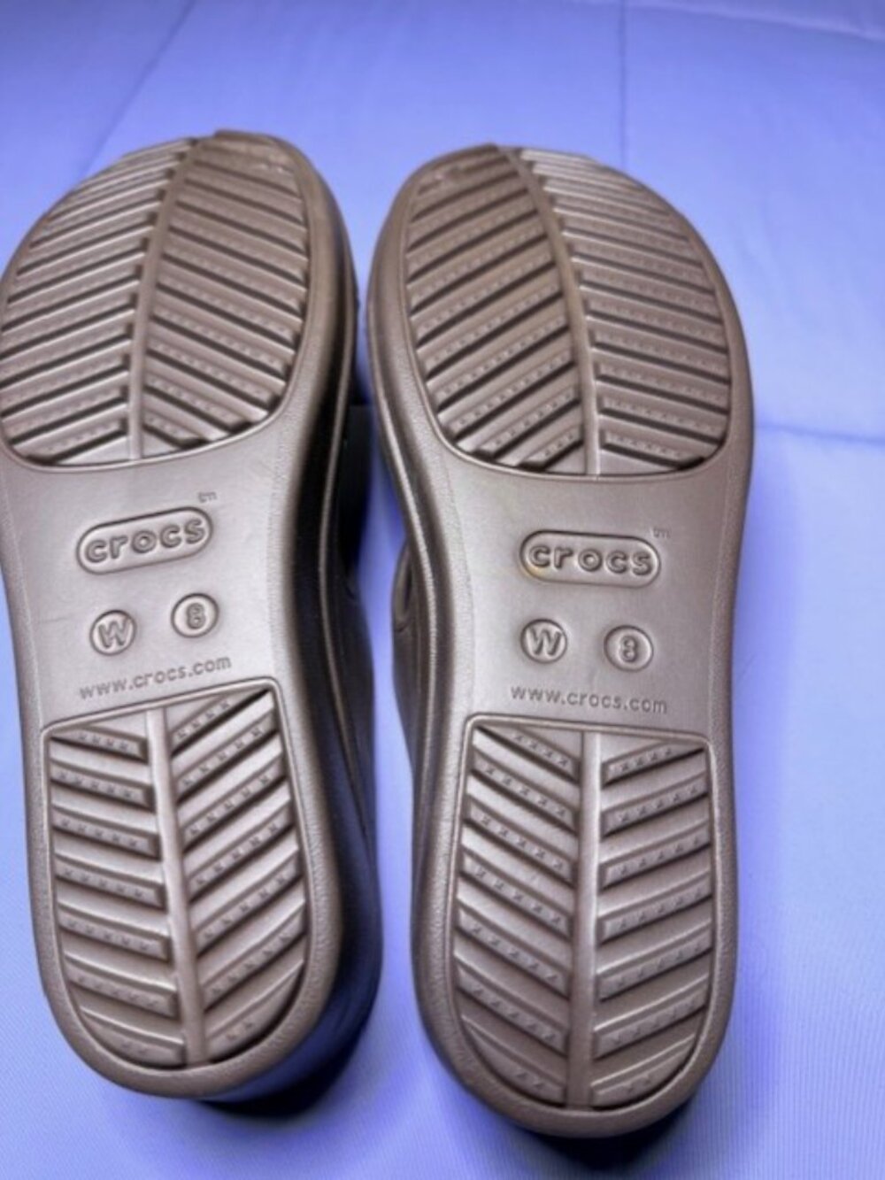 Crocs Sanrah Embellished Wedge Sandals, Size 8 - Picture 4 of 8
